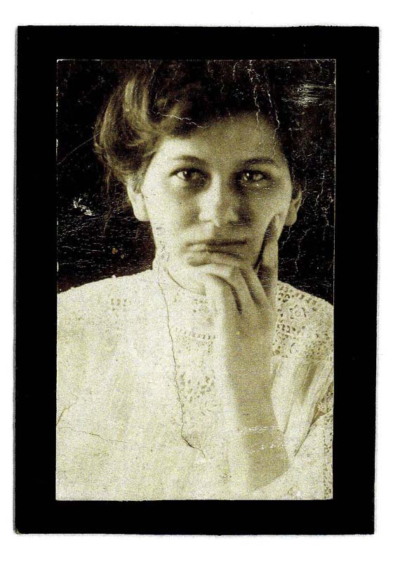 Meine Gromutter Martha, geb. Rhrig. Aufnahme um 1915