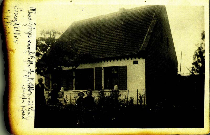 Haus der Familie Franz Willy Walther in Manchnow (Krs. Lebus). 21.09.1918